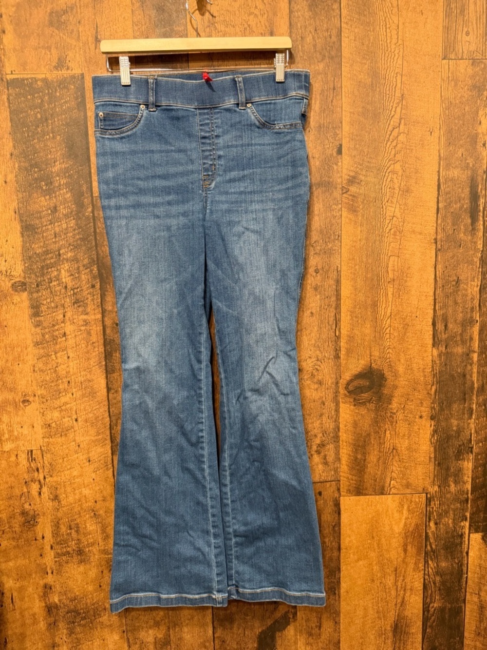 Spanx wide leg blue denim
Pants large EUC